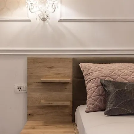 Отель Hotel Rose